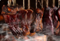 “腌腊潮”将拉动湖南猪肉销量，预计后期猪价依然震荡调整